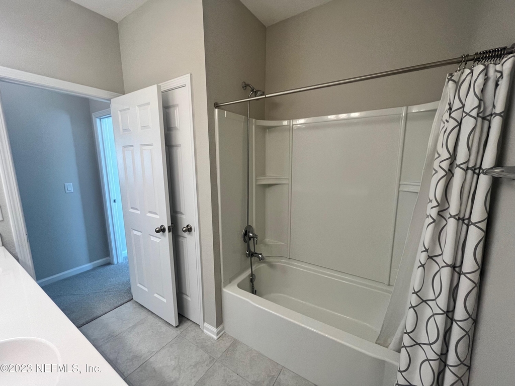 2117 Hawkeye Place - Photo 38