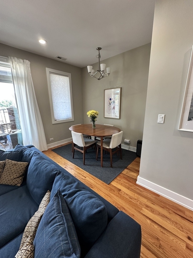 2836 N Kedzie Avenue - Photo 4