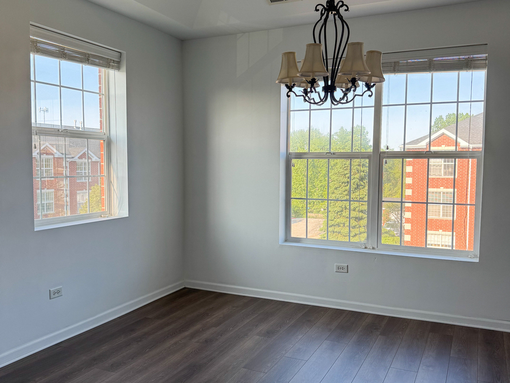16600 Liberty Circle - Photo 3
