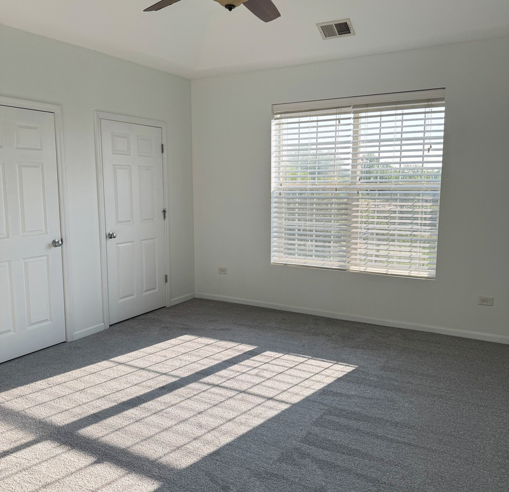 16600 Liberty Circle - Photo 2
