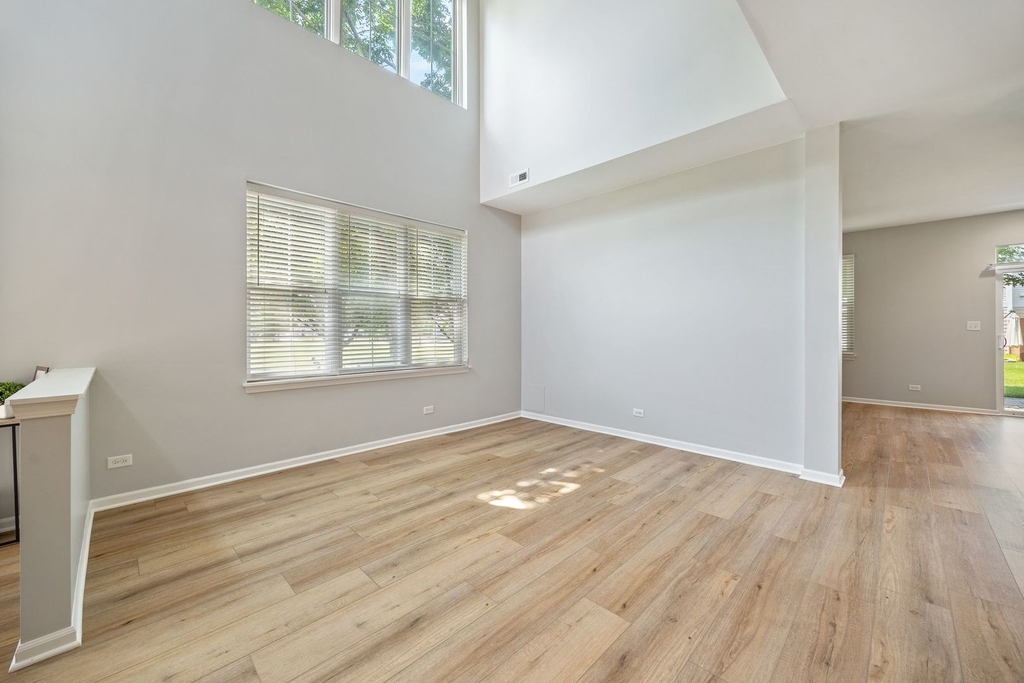 436 Azalea Street - Photo 2