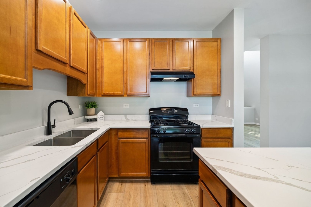 436 Azalea Street - Photo 11