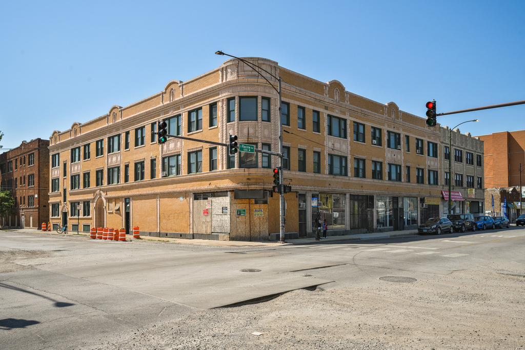 1206 W 83rd Street - Photo 1
