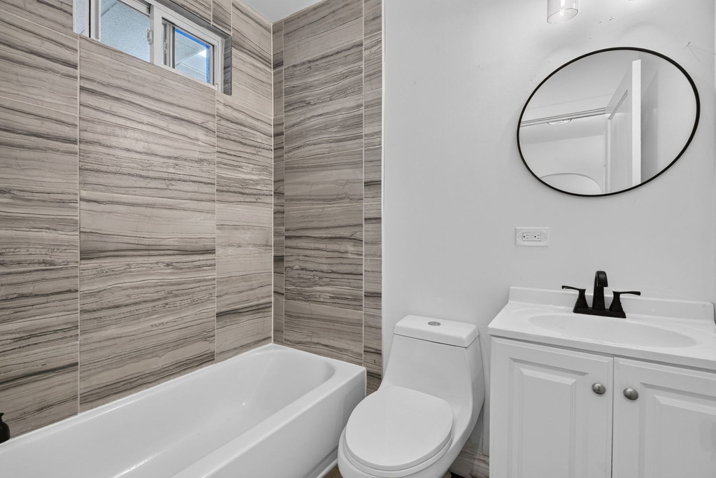 704 1/2 6th Street - Photo 4