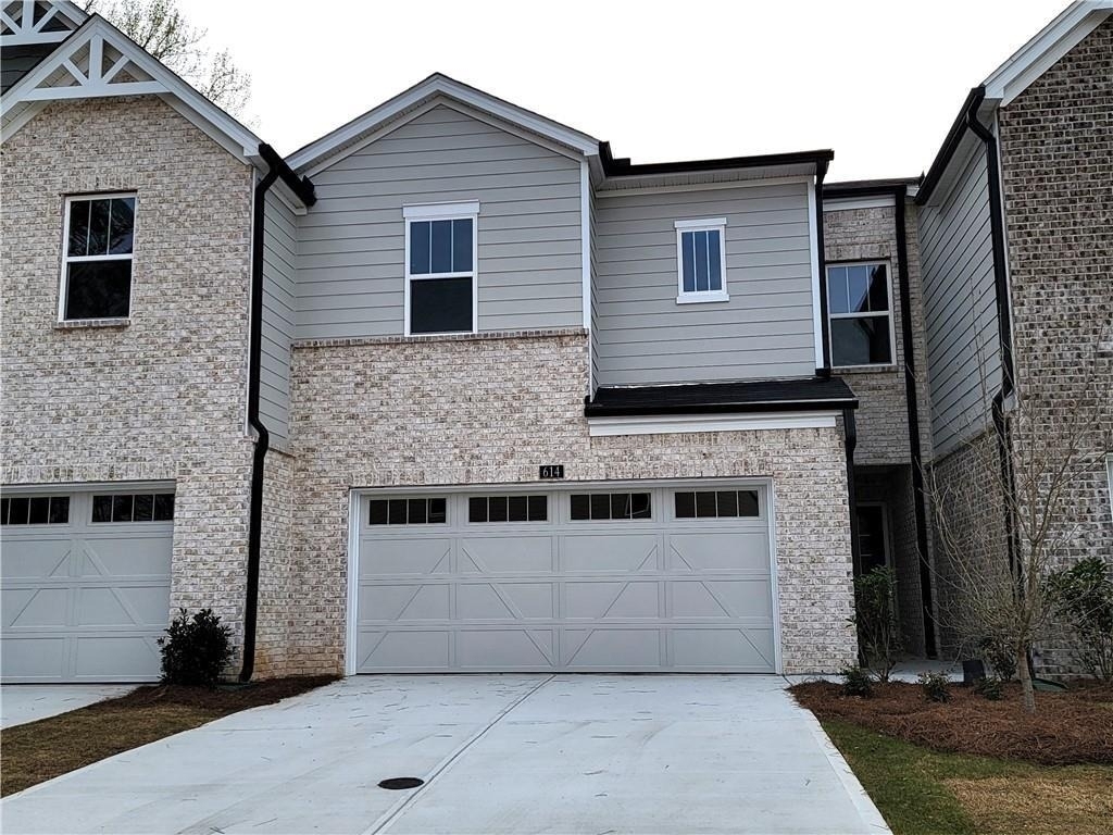 614 Easton Way - Photo 0