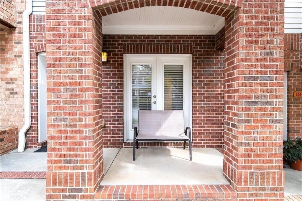 205 16th Street Nw - Photo 2
