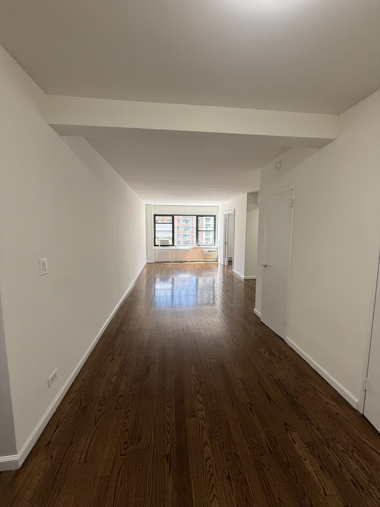 157 East 57th Street - Photo 0