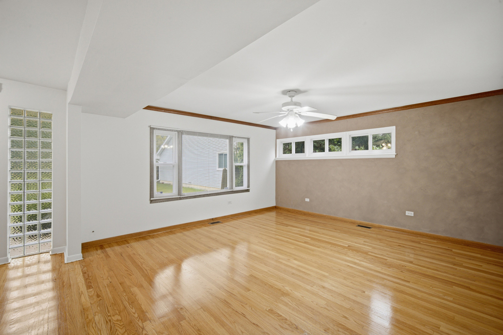 114 N Lancaster Street - Photo 8