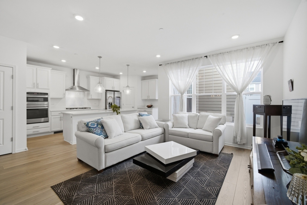331 Didier Court - Photo 3
