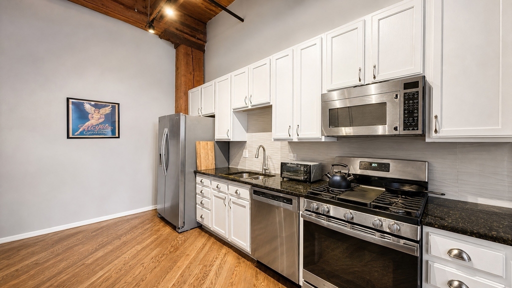 1500 W Monroe Street - Photo 3