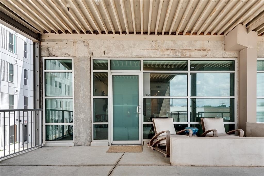 890 Memorial Drive Se - Photo 14