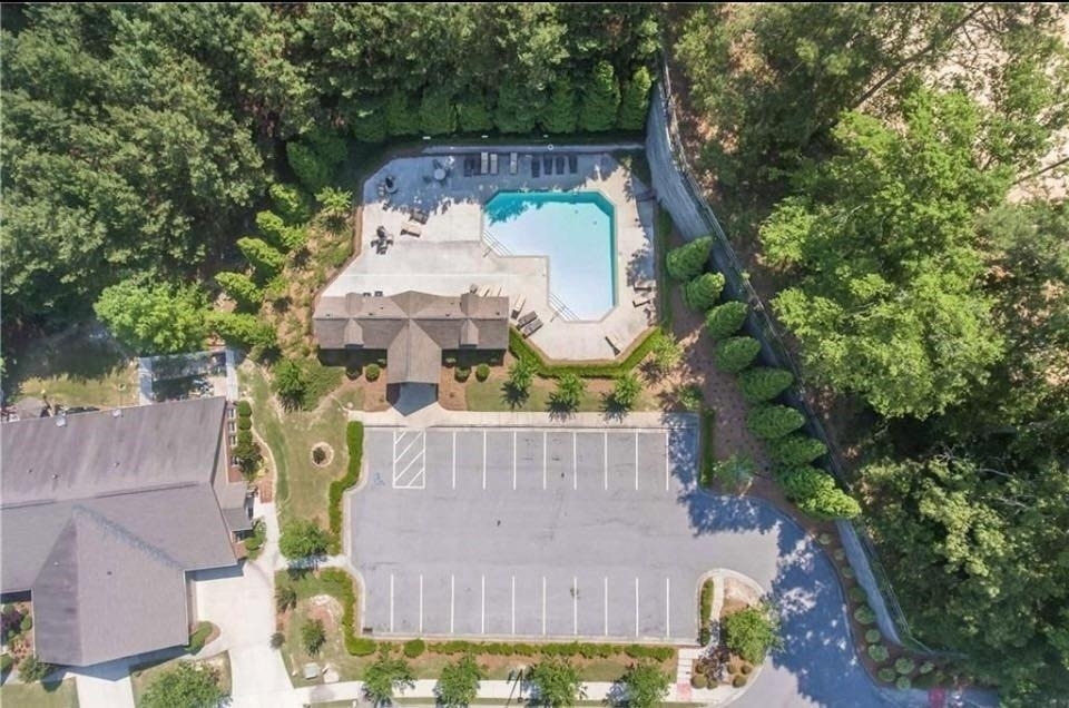 3232 Brockenhurst Drive - Photo 3