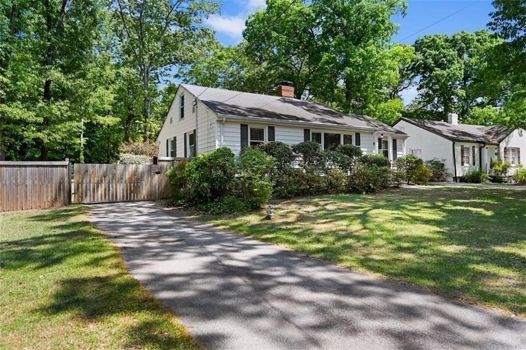 2654 Elsinore Street - Photo 17