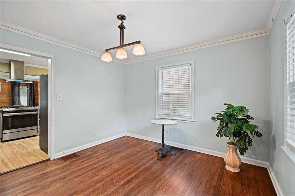 2654 Elsinore Street - Photo 9