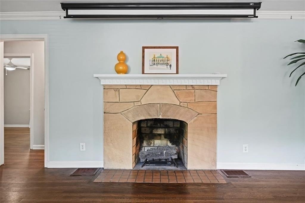 2654 Elsinore Street - Photo 4