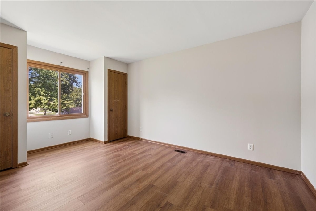 870 Boxwood Drive - Photo 14