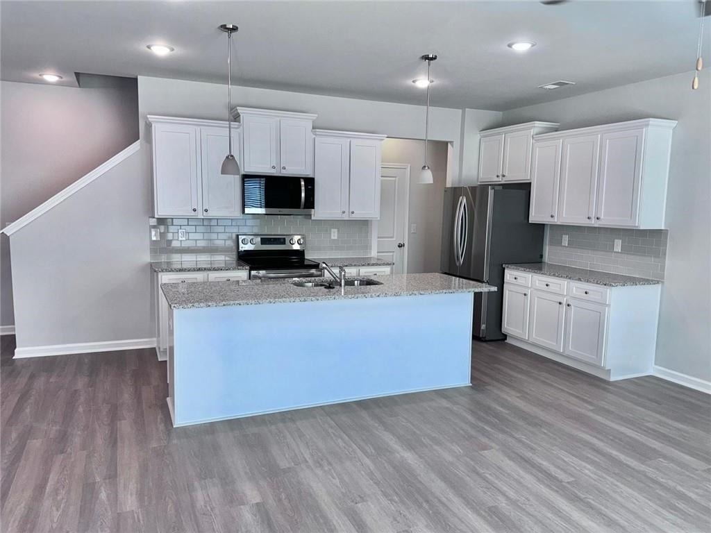 2618 Swan Lake Drive - Photo 2
