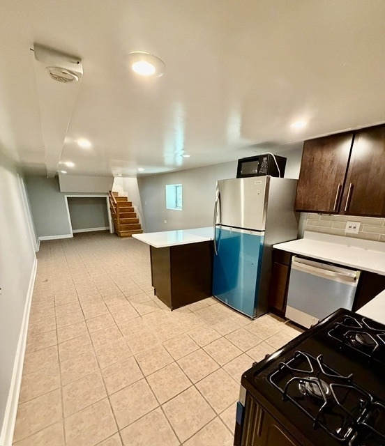 6030 N Claremont Avenue - Photo 2