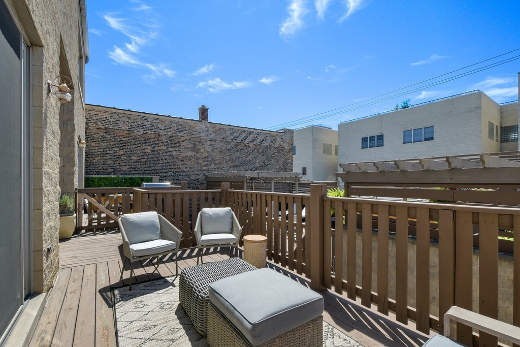2027 W Race Avenue - Photo 19