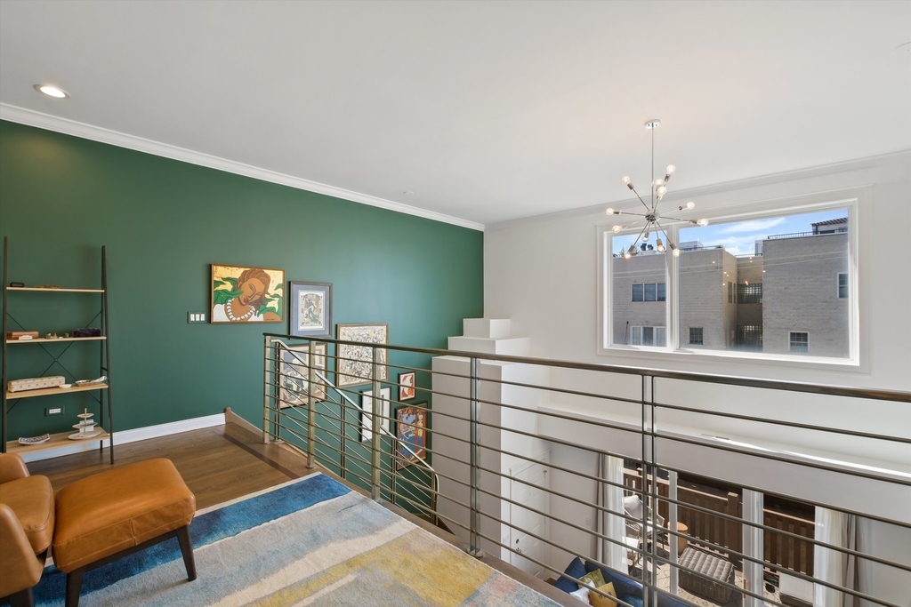 2027 W Race Avenue - Photo 5