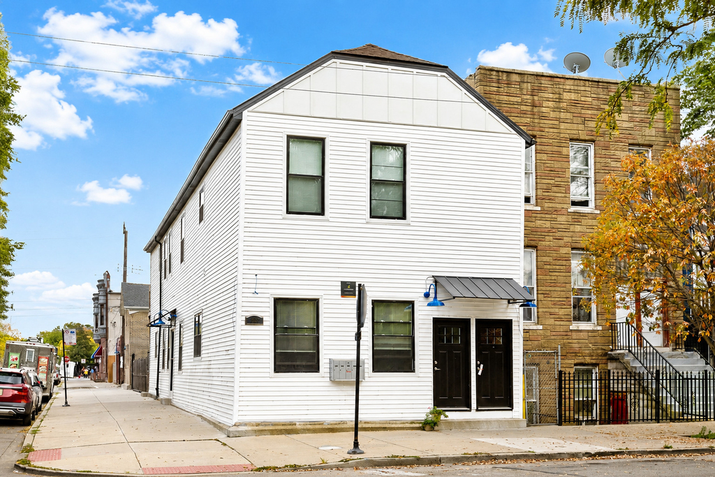 1901 W 21st Place - Photo 0