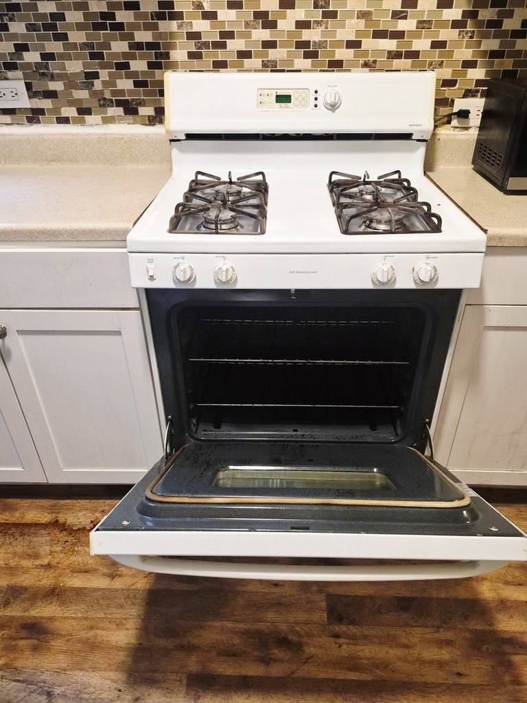 1133 E 81st Street - Photo 2