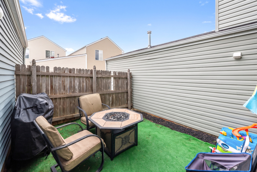 939 Four Seasons Boulevard - Photo 22