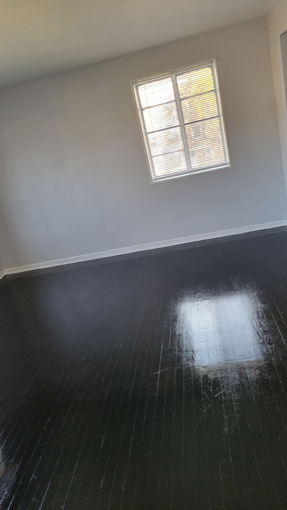 747 E 84th Place - Photo 8