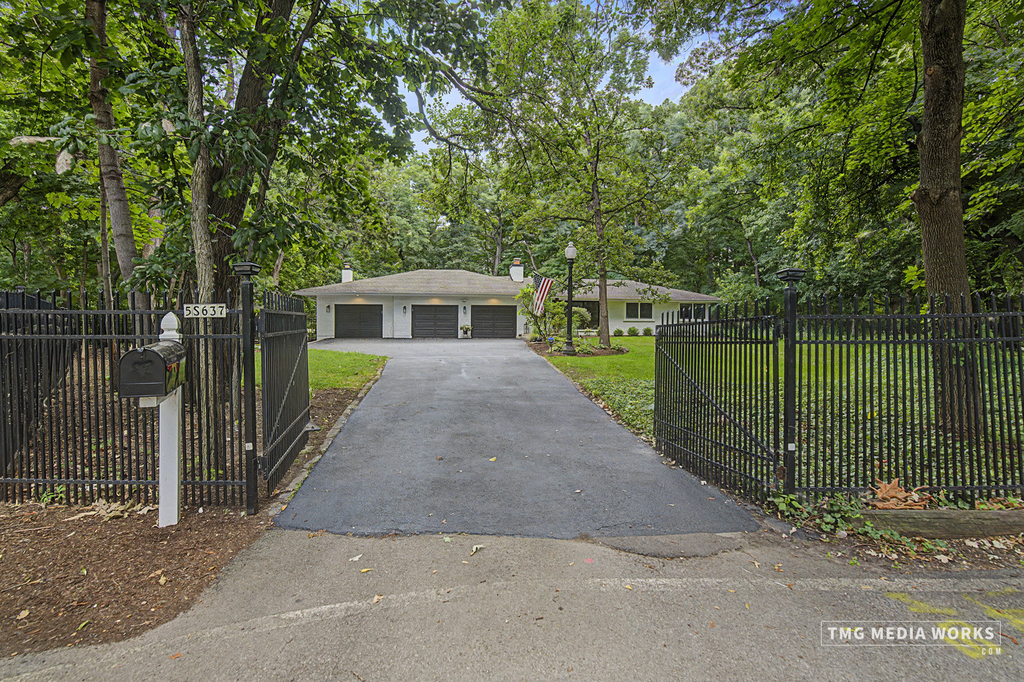 5s637 Vest Avenue - Photo 0