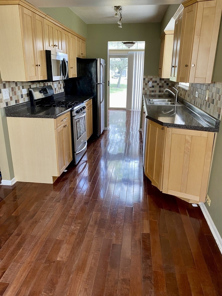 1165 Edington Court - Photo 4