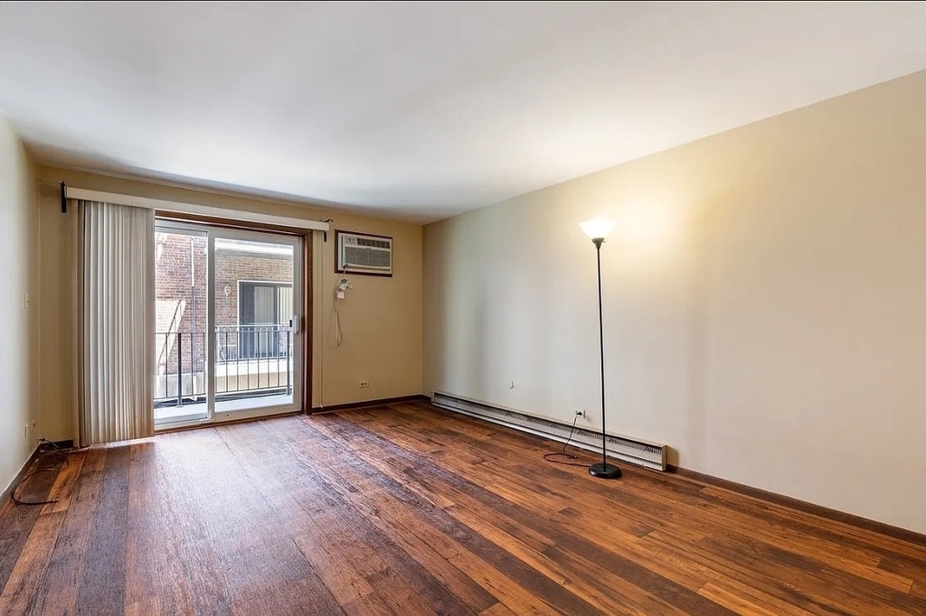 2325 N Neva Avenue - Photo 3