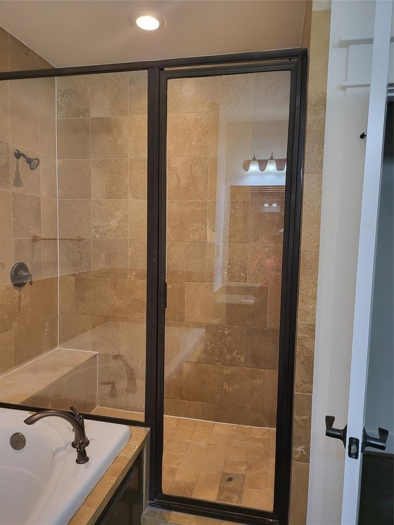 2423 Roufa Road - Photo 7