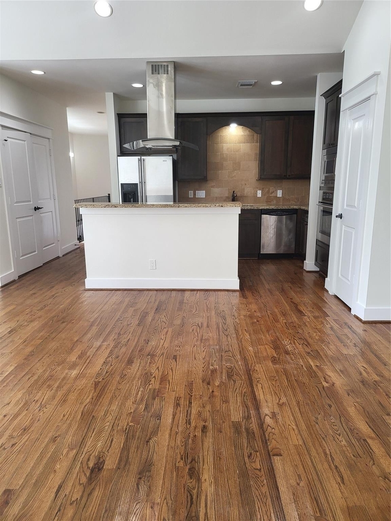 2423 Roufa Road - Photo 19