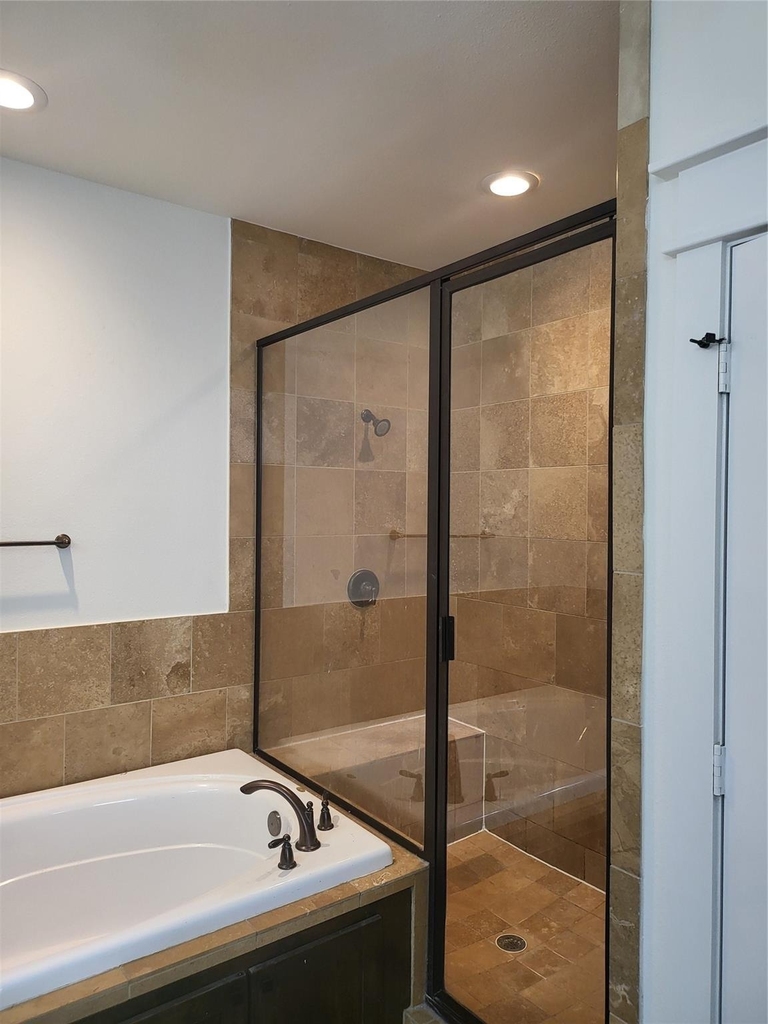 2423 Roufa Road - Photo 5