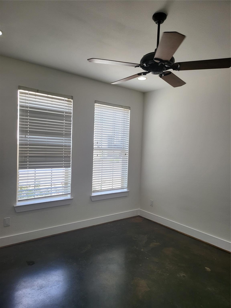 2423 Roufa Road - Photo 3