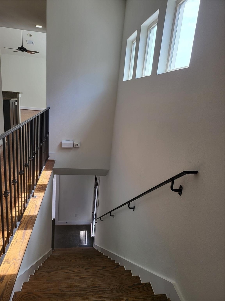 2423 Roufa Road - Photo 11