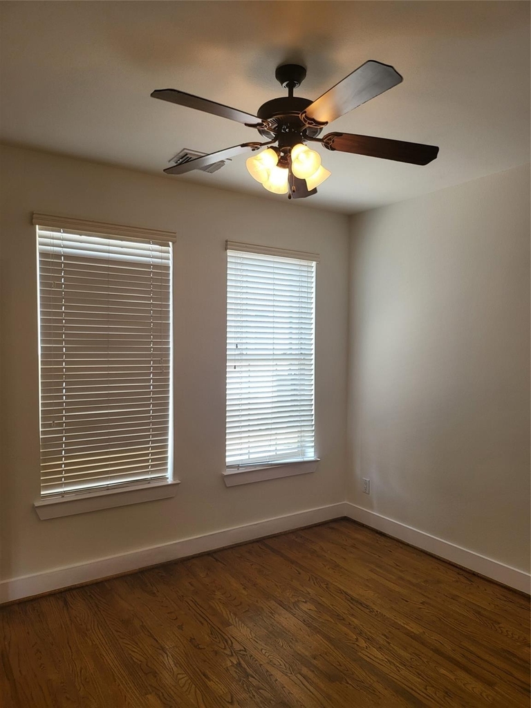 2423 Roufa Road - Photo 12