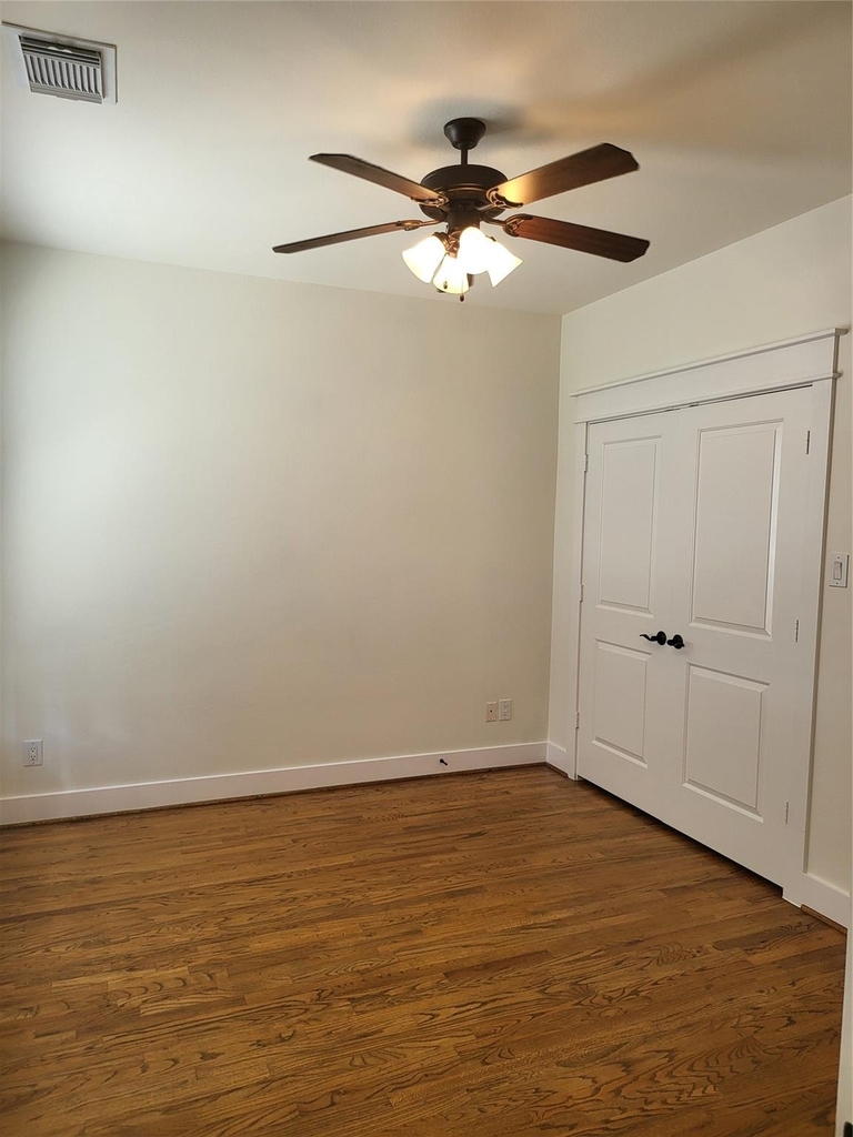 2423 Roufa Road - Photo 13