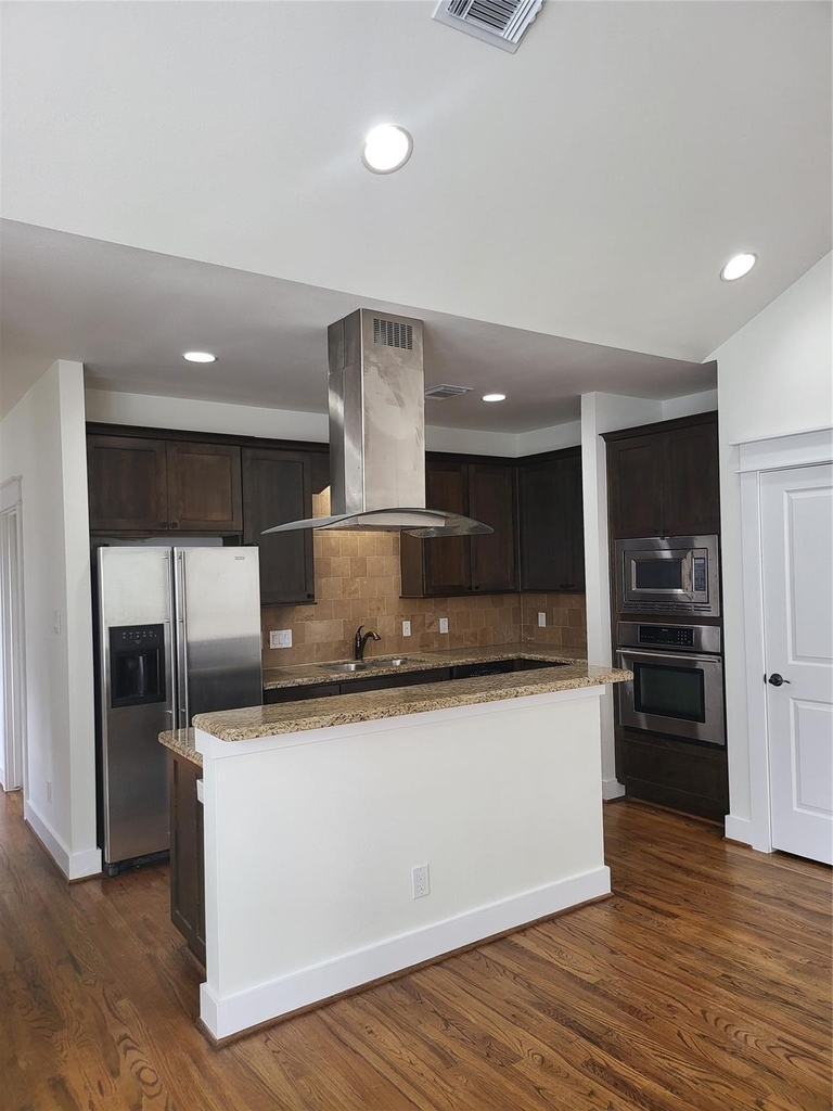 2423 Roufa Road - Photo 18