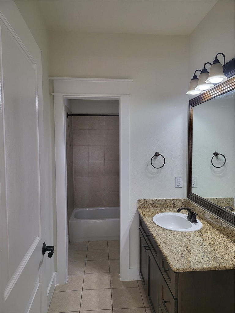 2423 Roufa Road - Photo 14