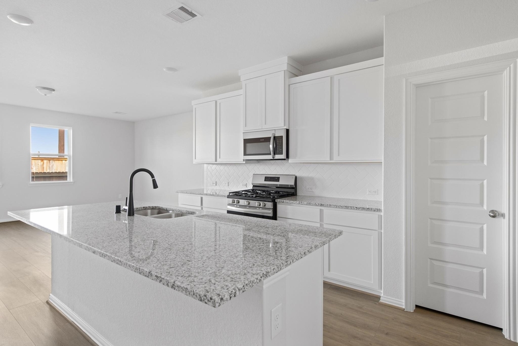 27806 Western Creek Court - Photo 7