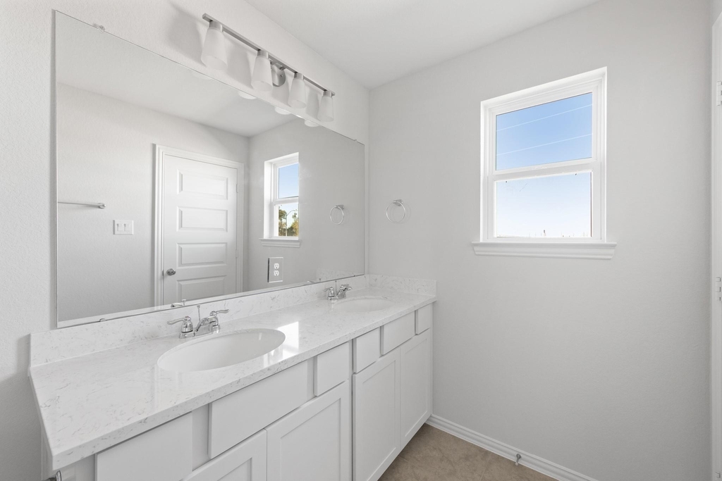 27806 Western Creek Court - Photo 2