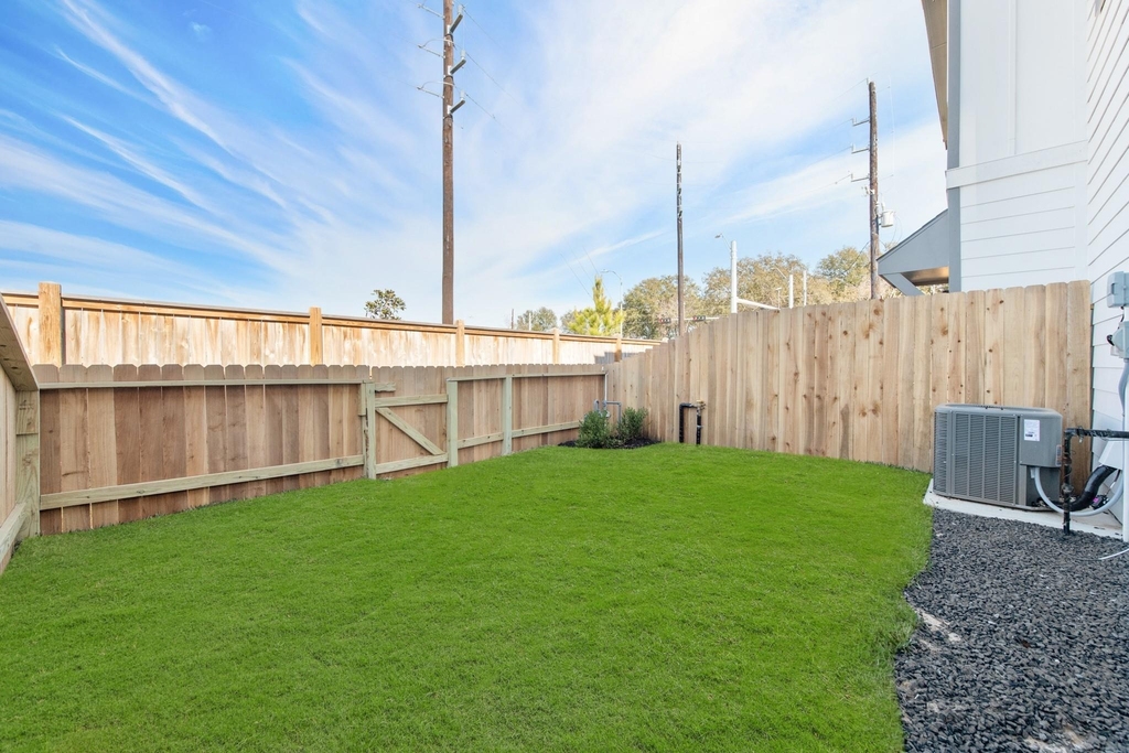 27806 Western Creek Court - Photo 20