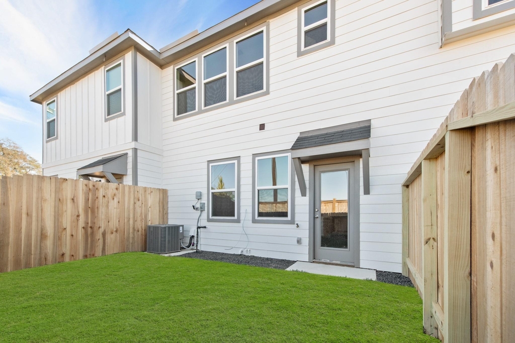 27806 Western Creek Court - Photo 21