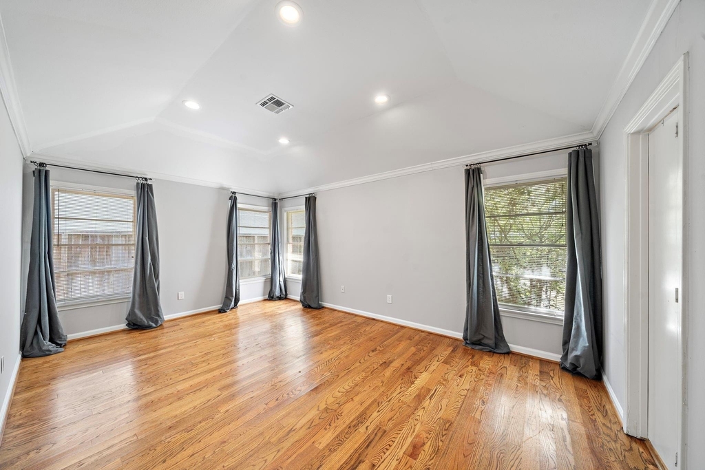3115 Glen Haven Boulevard - Photo 10