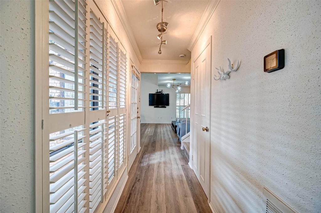 1908 Augusta Drive - Photo 11