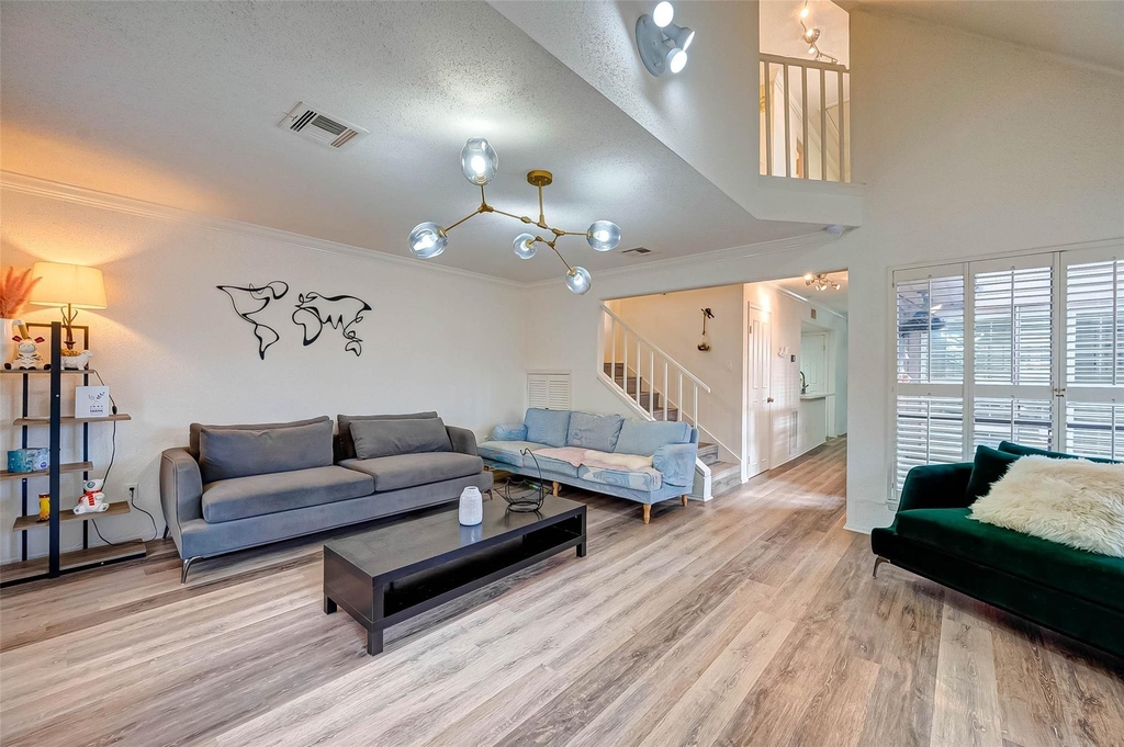 1908 Augusta Drive - Photo 6