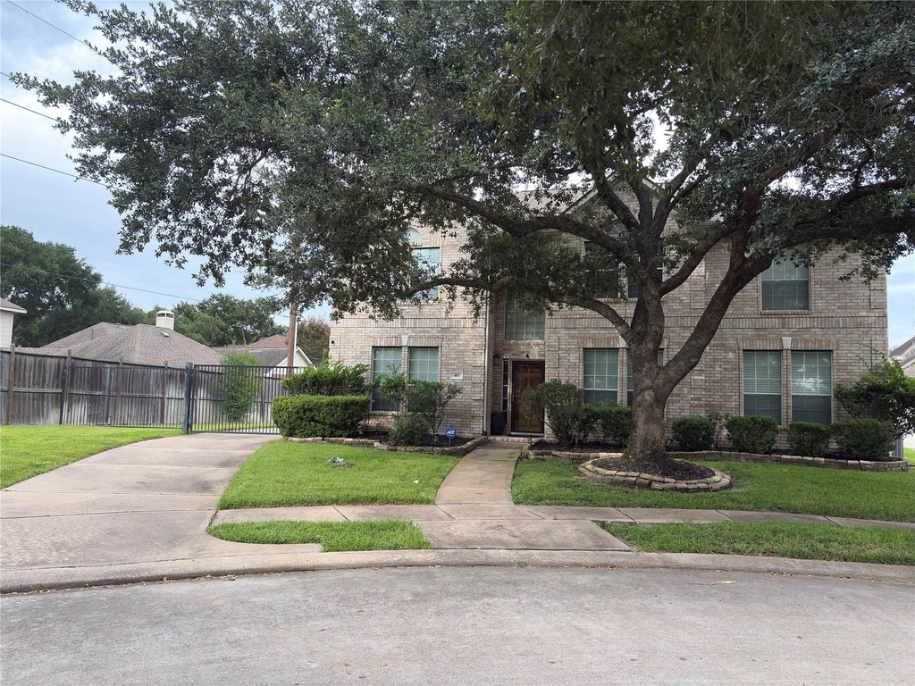 403 Green Stone Court - Photo 0