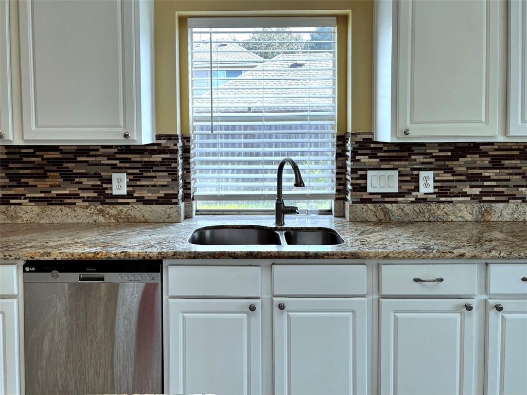 403 Green Stone Court - Photo 9