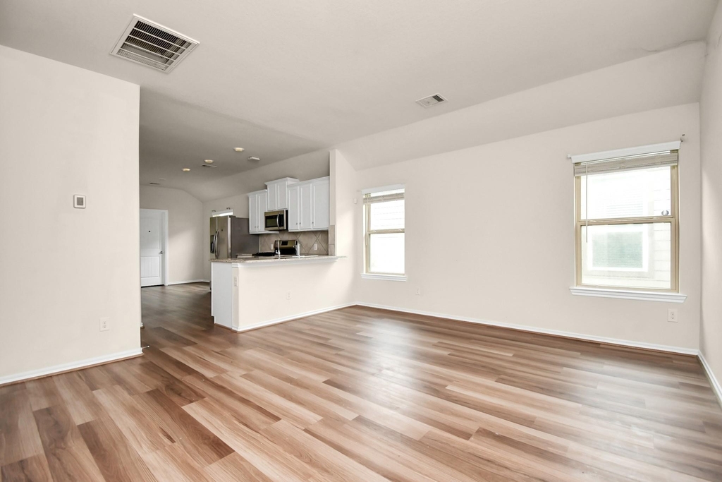 25634 Royal Catchfly Road - Photo 5